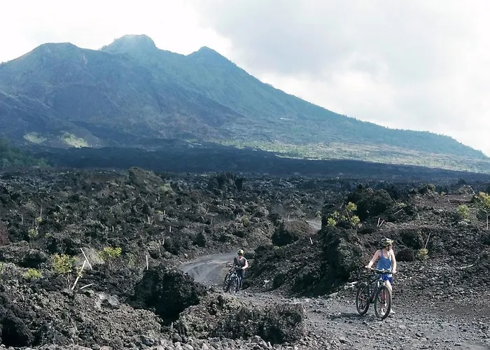 Batur Pyramid 4*